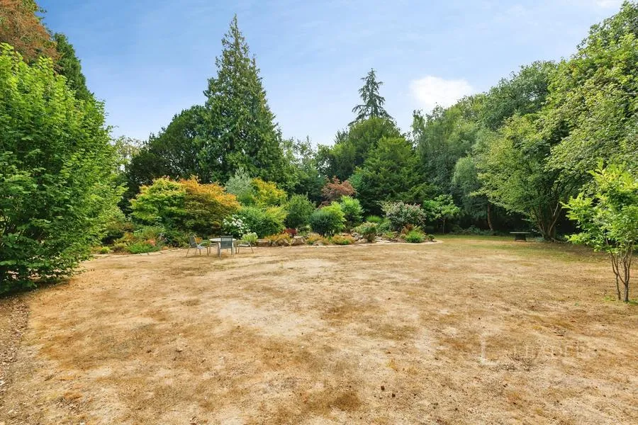 Elizabeth Drive, Banstead, SM7, photo 14