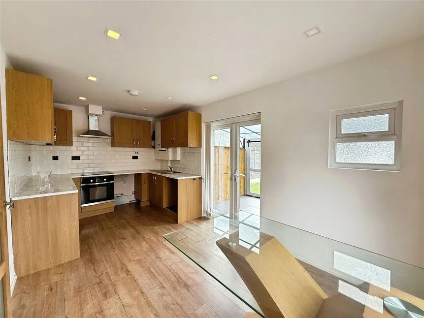 Borough Avenue, Radcliffe, M26, photo 5
