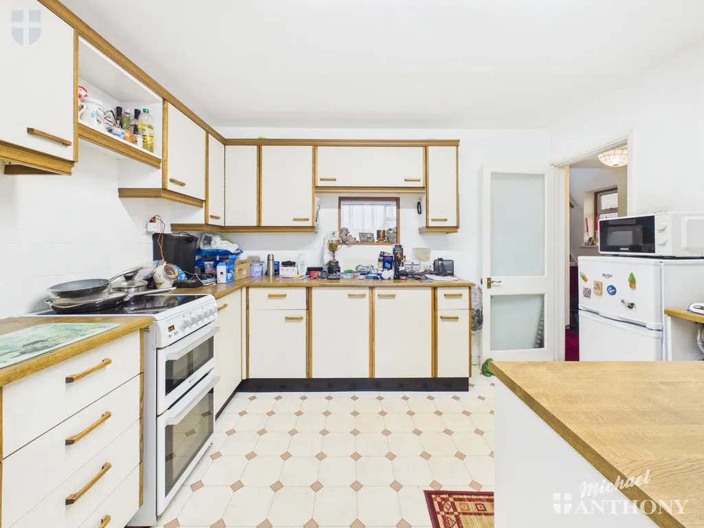 Finmere Crescent, Aylesbury, HP21 9DG, photo 9