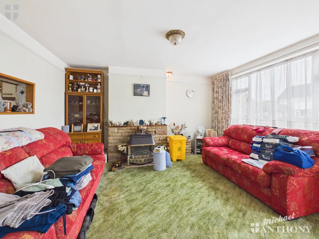 Finmere Crescent, Aylesbury, HP21 9DG, photo 2
