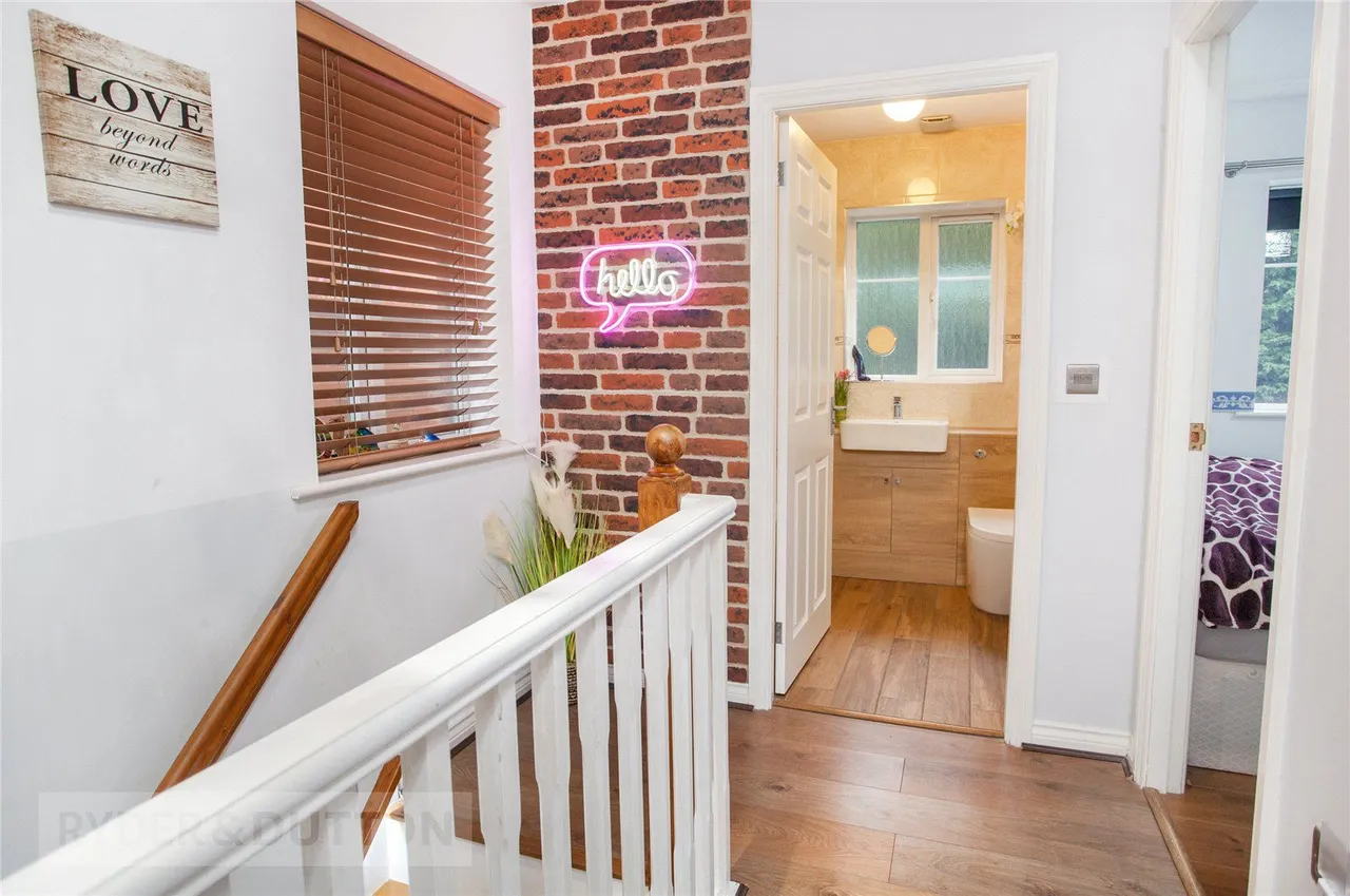 Eycott Drive, Middleton, M24, photo 21