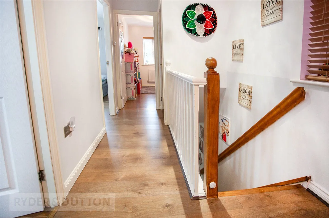 Eycott Drive, Middleton, M24, photo 22