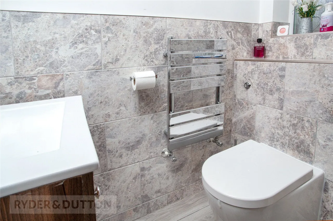 Eycott Drive, Middleton, M24, photo 12