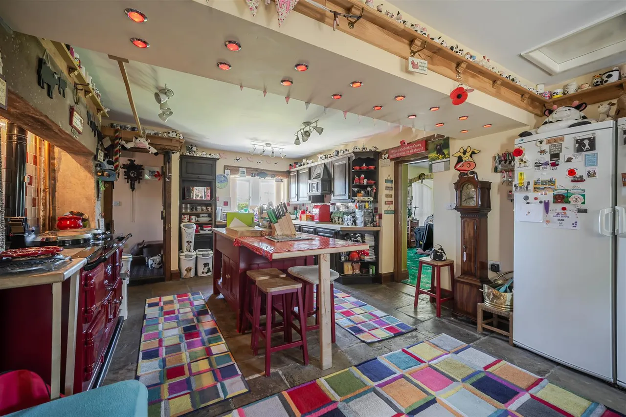 Skipton Road, Cross Hills, BD20 7DS, photo 6