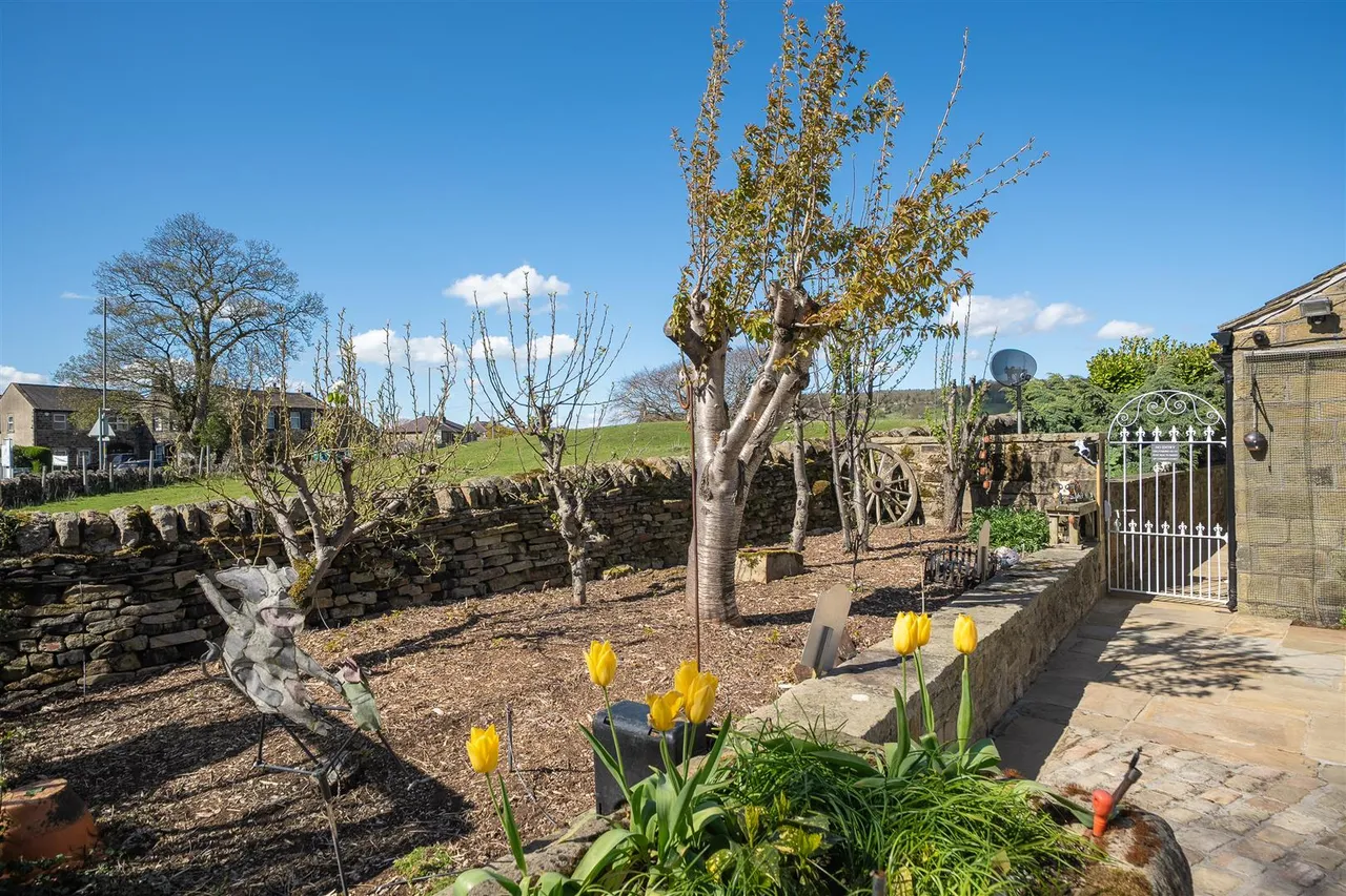 Skipton Road, Cross Hills, BD20 7DS, photo 22