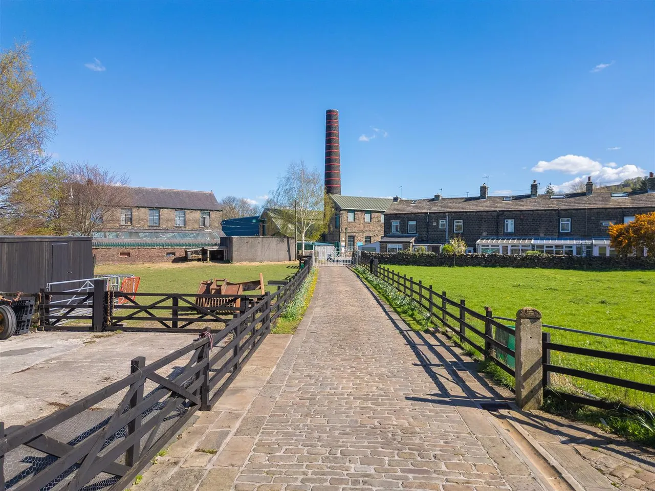 Skipton Road, Cross Hills, BD20 7DS, photo 30