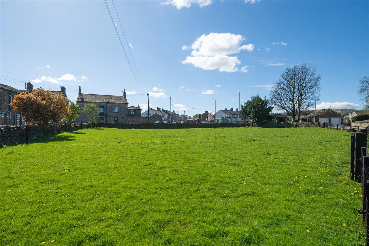 Skipton Road, Cross Hills, BD20 7DS, photo 31