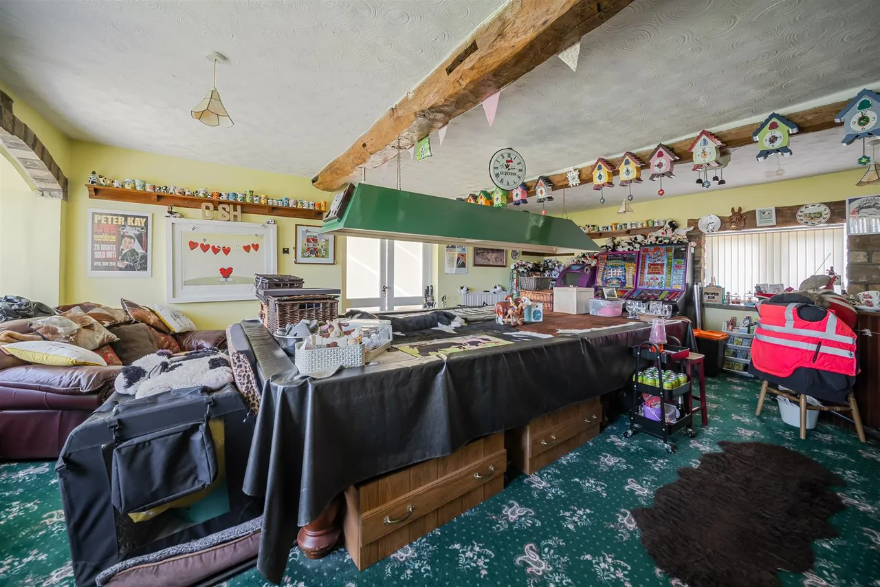 Skipton Road, Cross Hills, BD20 7DS, photo 7