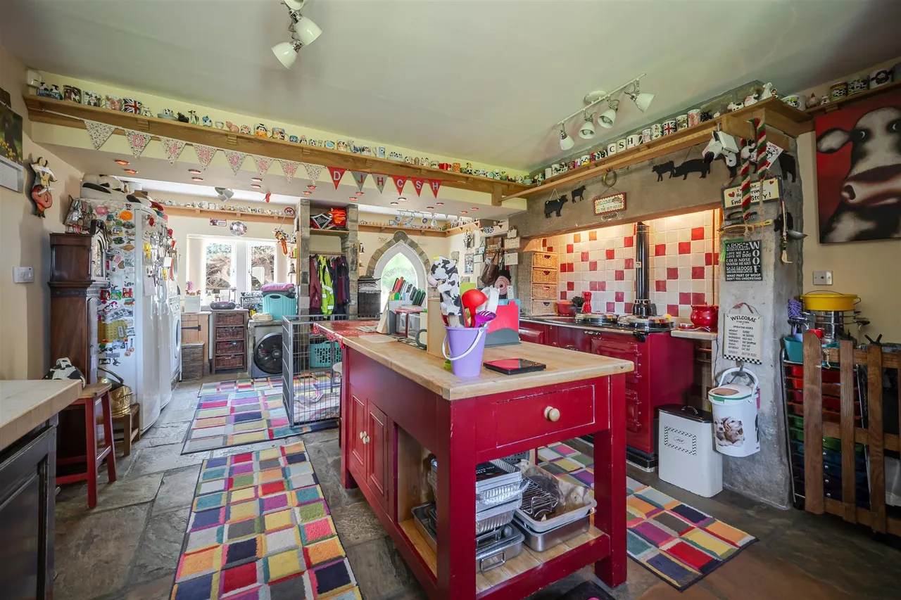 Skipton Road, Cross Hills, BD20 7DS, photo 4