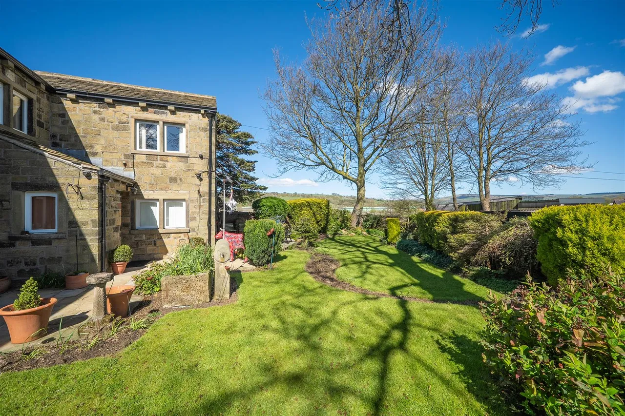 Skipton Road, Cross Hills, BD20 7DS, photo 20
