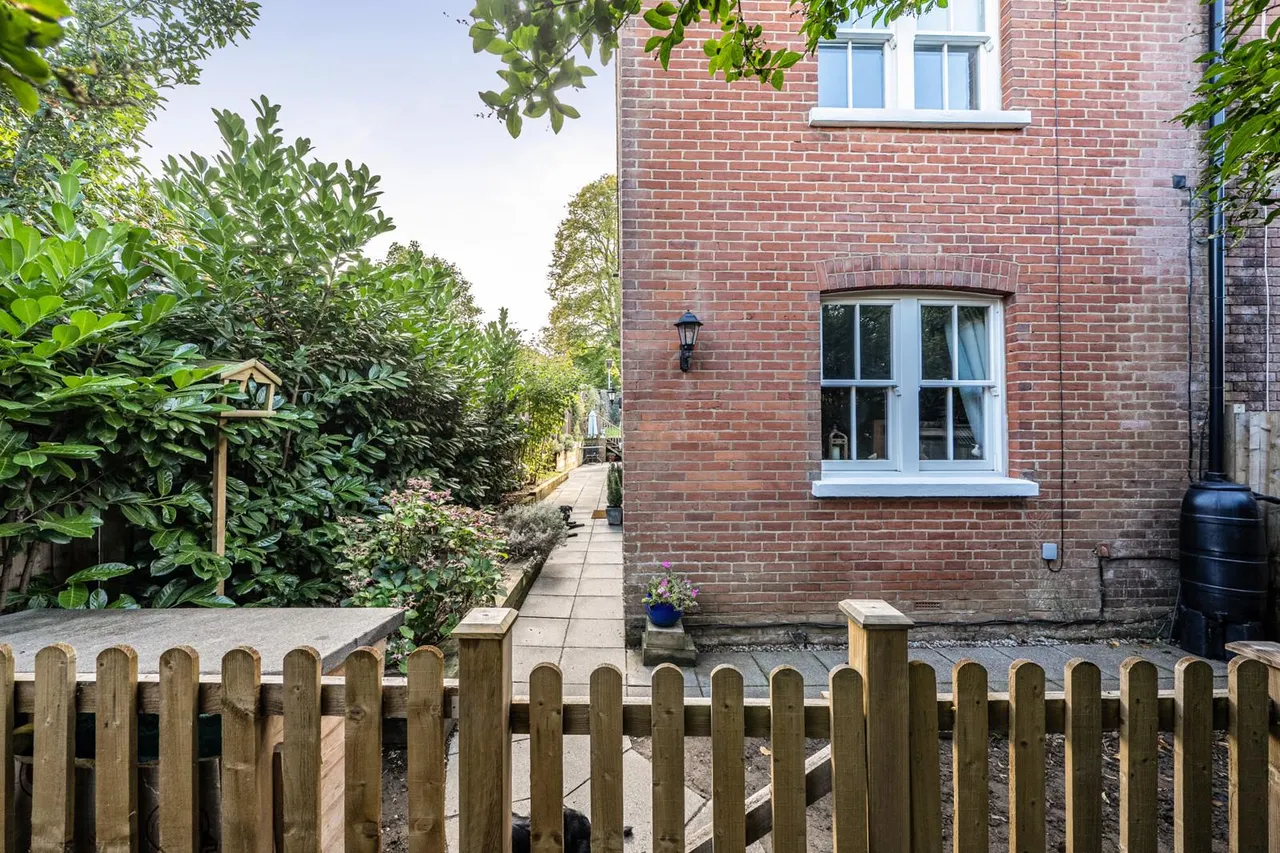 Buckhurst Avenue, TN13, photo 21