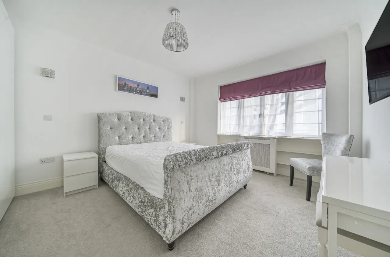 Old Brompton Road, London, SW5, photo 4