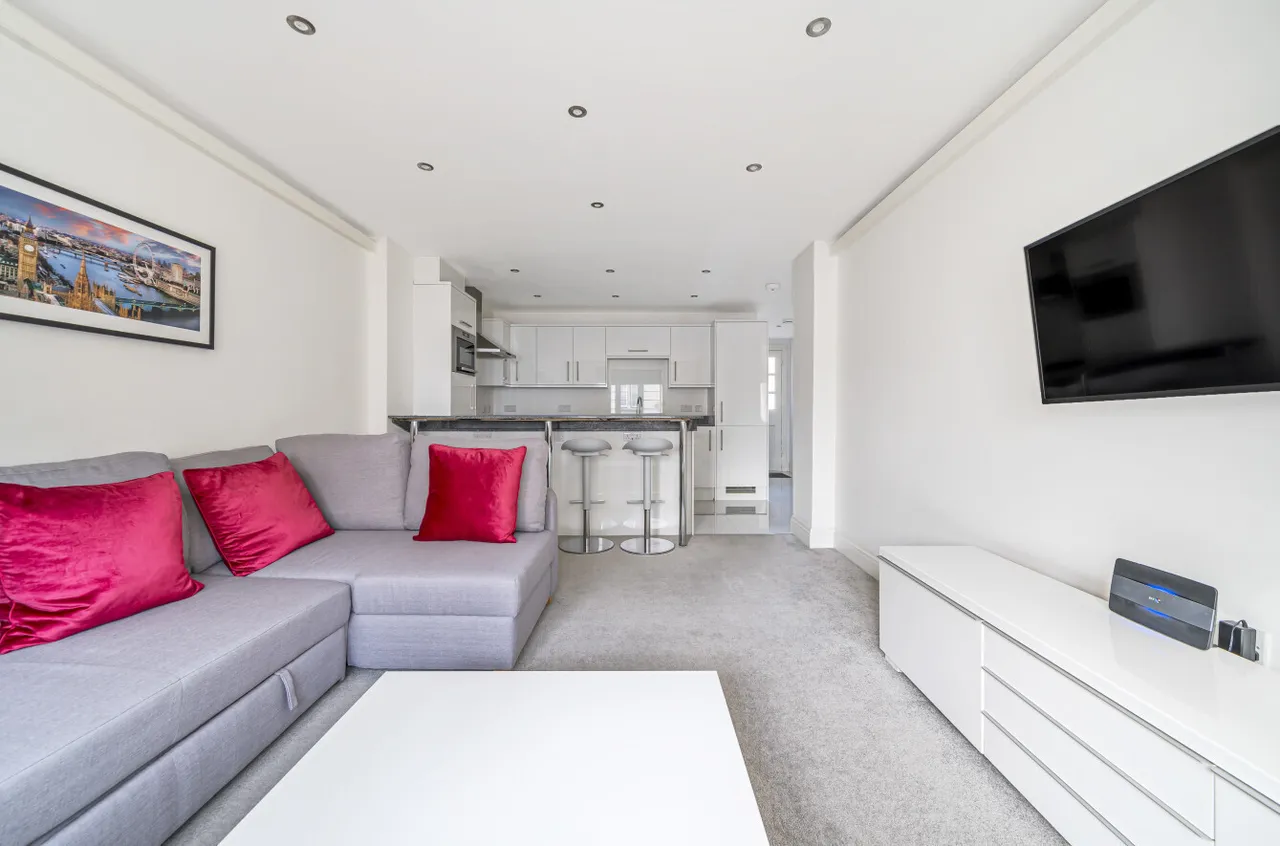 Old Brompton Road, London, SW5, photo 2