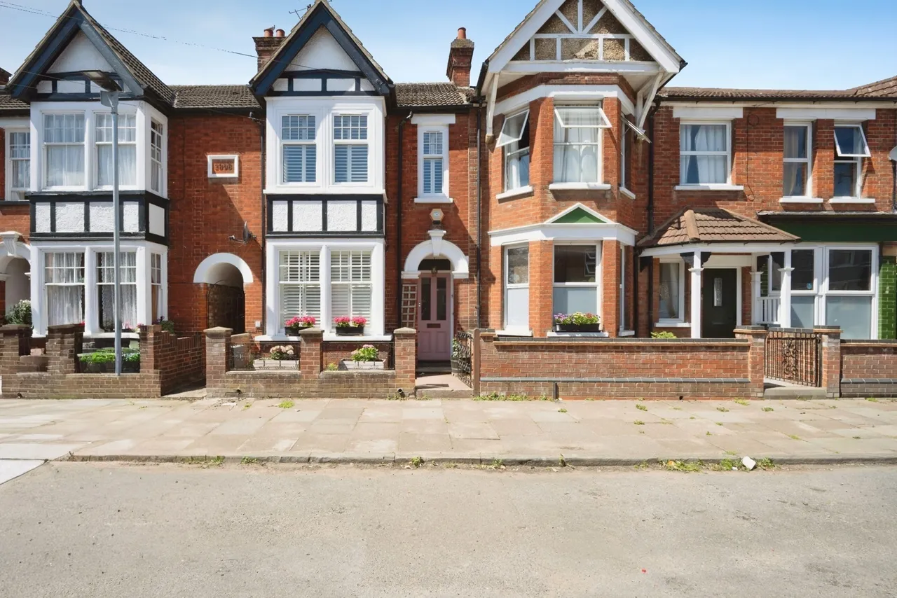 3 bed house for sale — Denmark Street, Bedford, Bedfordshire, MK40