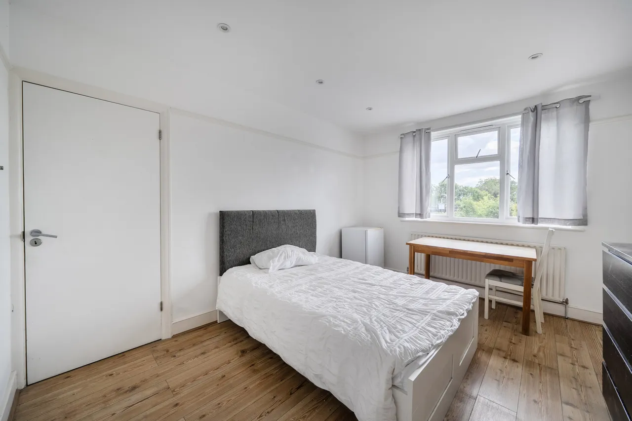 61 Cambridge Road, Harrow, photo 9