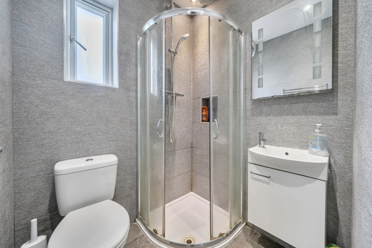 61 Cambridge Road, Harrow, photo 6