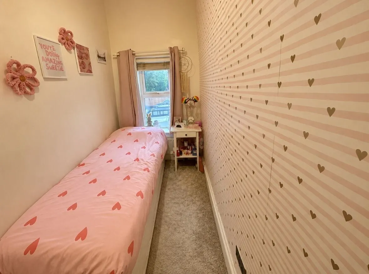 Laburnum Street, Farsley, Pudsey, photo 9