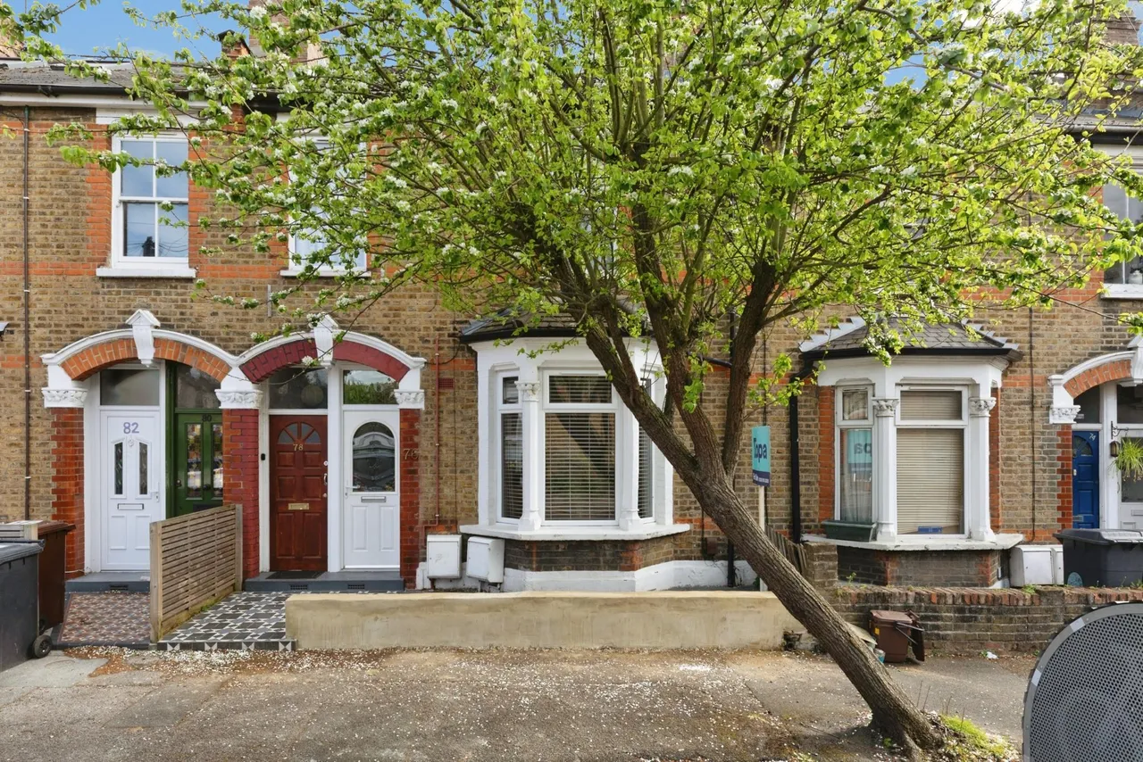Camden Road, London, E17, photo 14