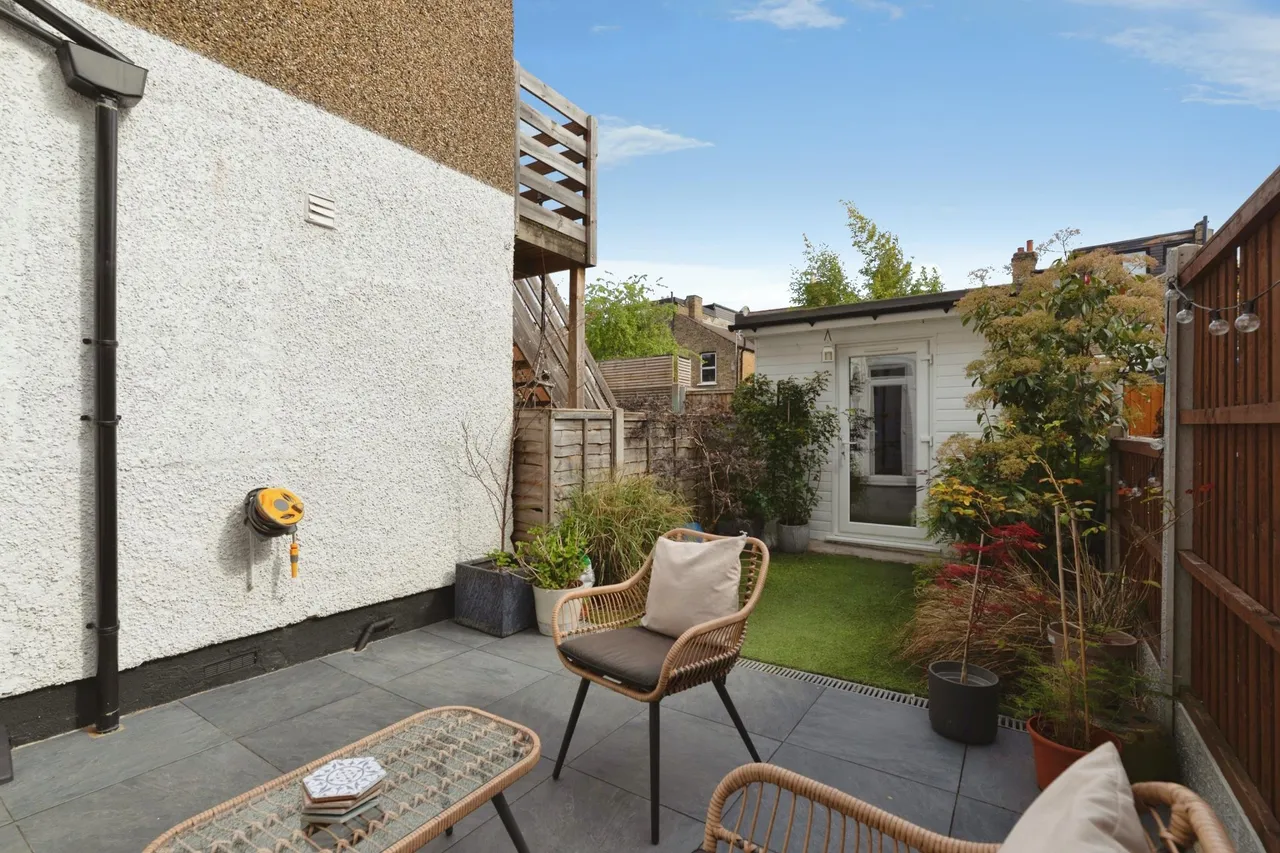 Camden Road, London, E17, photo 12