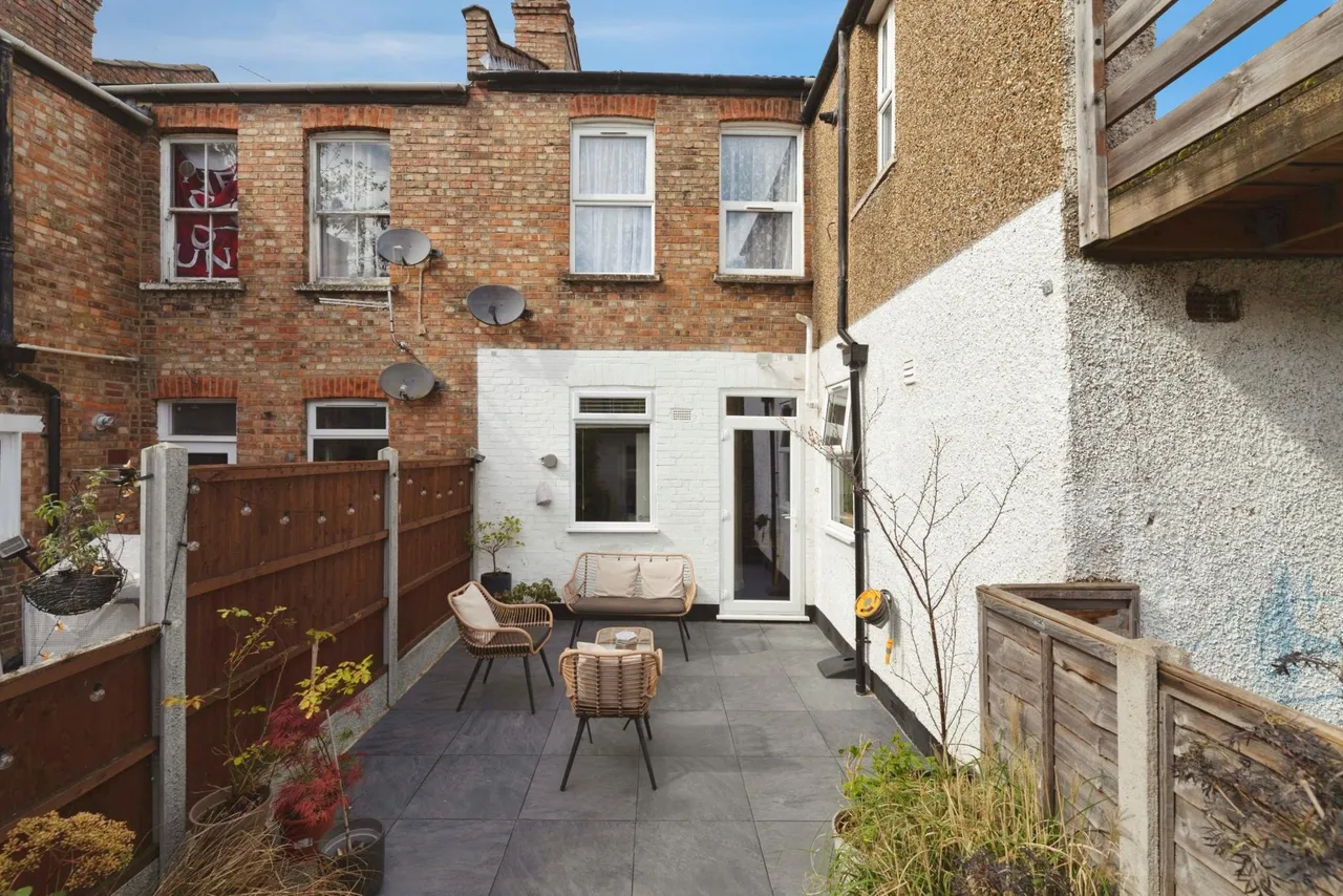 Camden Road, London, E17, photo 11