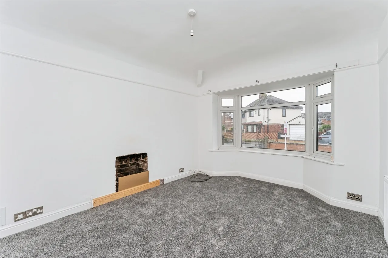 Leyland Drive, Saltney Ferry, CH4, photo 6