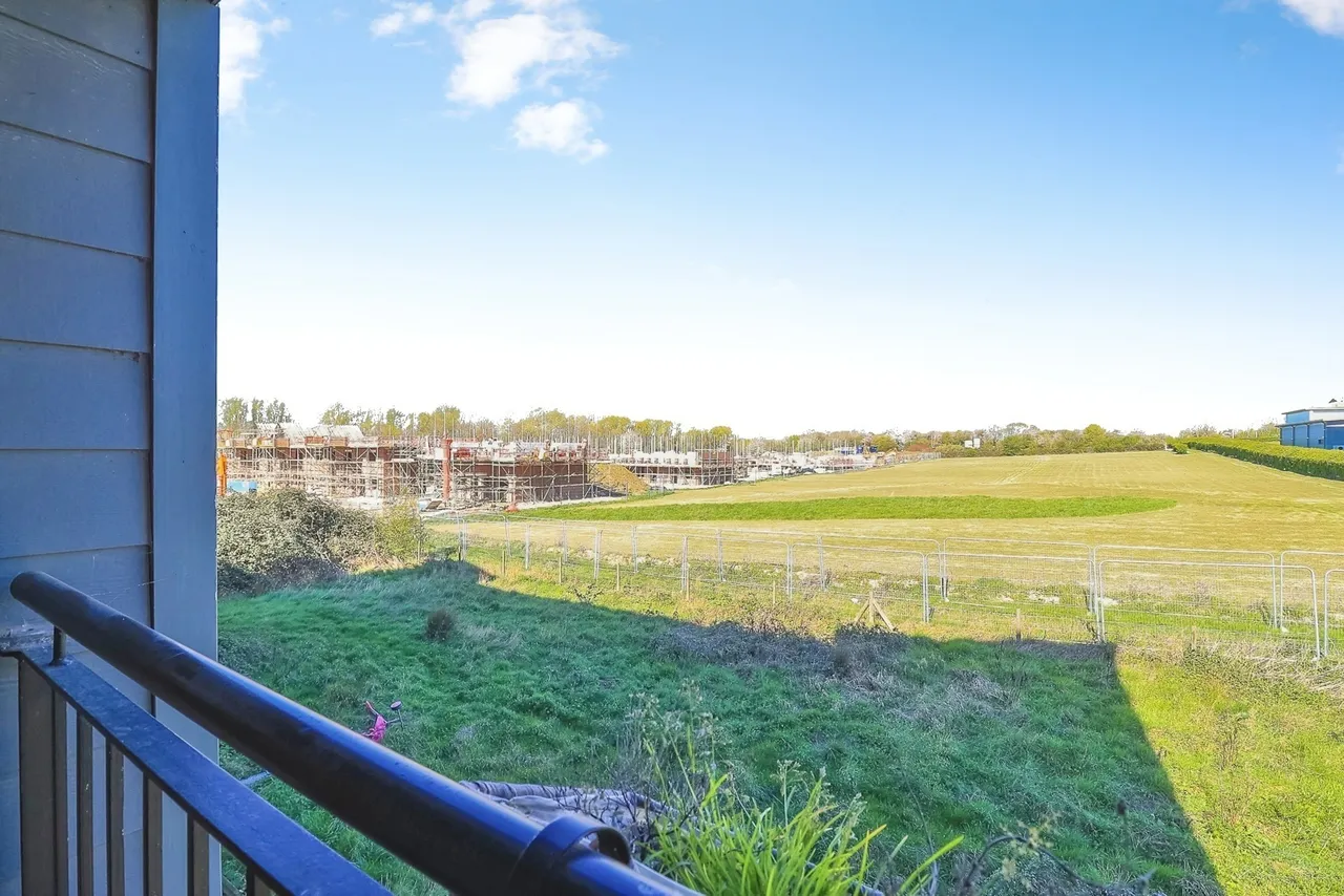 Abells Close, Walton, MK7, photo 3