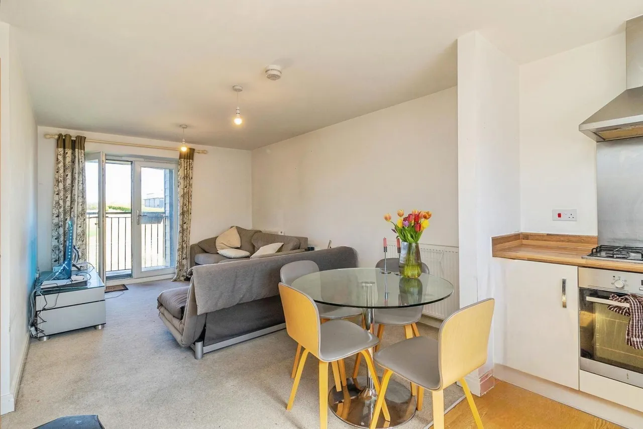 Abells Close, Walton, MK7, photo 2
