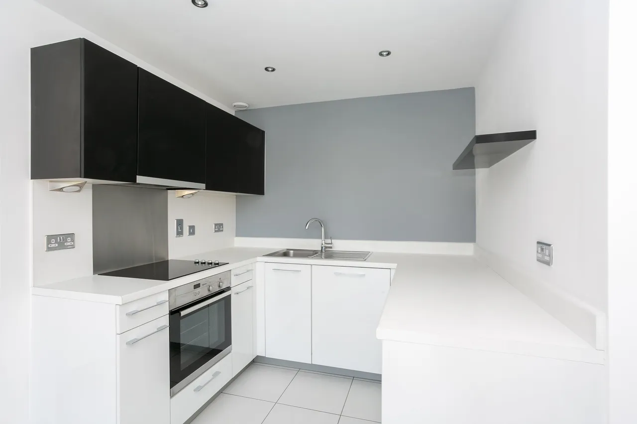 15 Moor End Lodge, Cotterells, Hemel Hempstead, photo 5