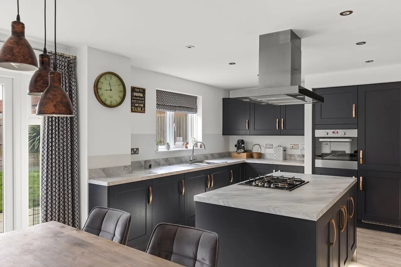 Oliver Close, Howden, DN14, photo 3