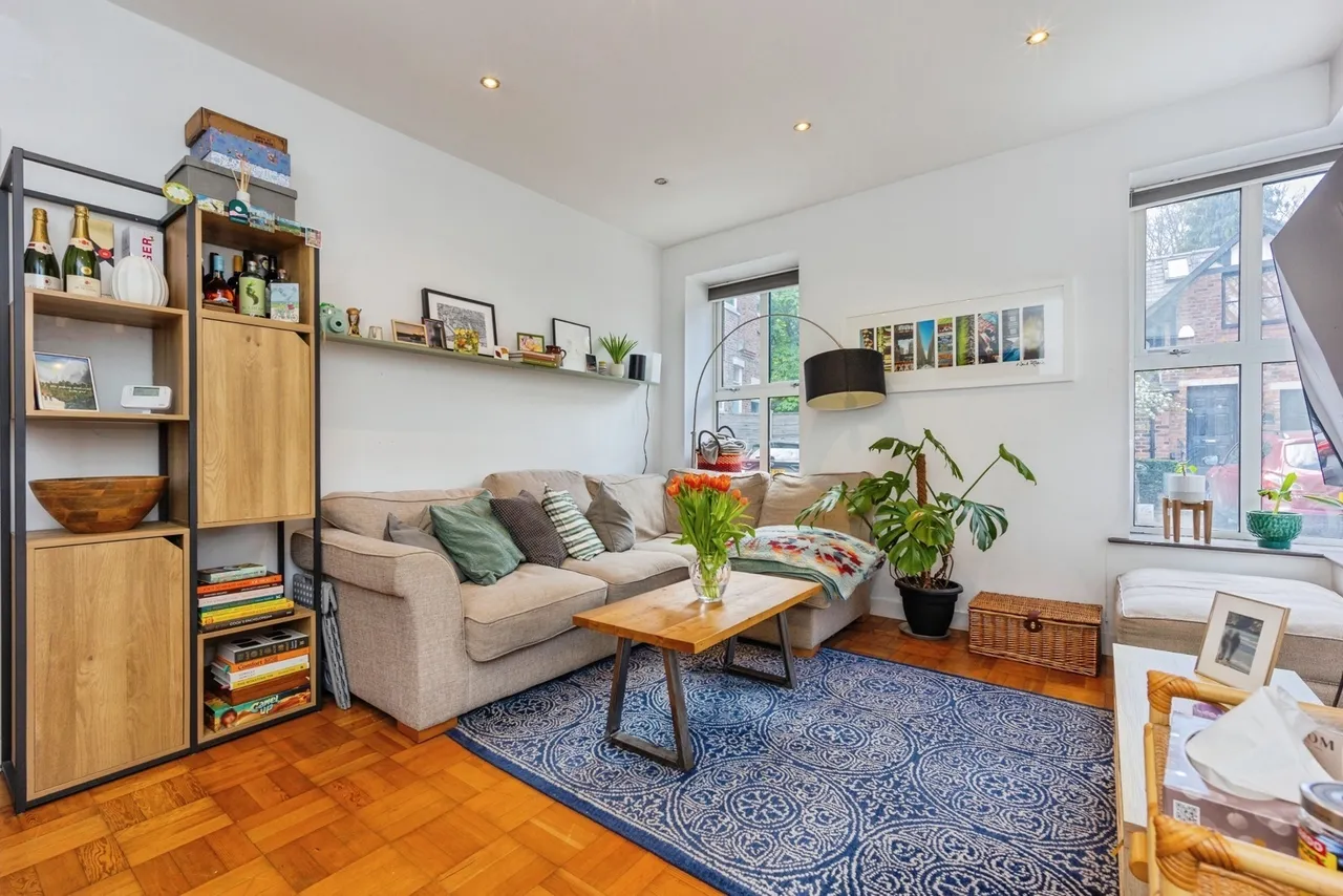 Alexandra Road South, Whalley Range, Manchester, M16, photo 5