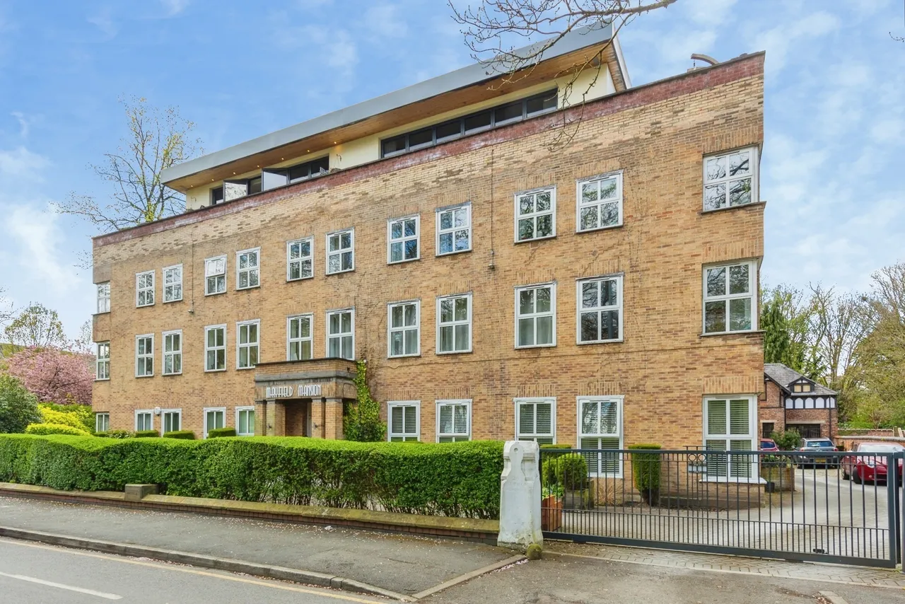 Alexandra Road South, Whalley Range, Manchester, M16, photo 15