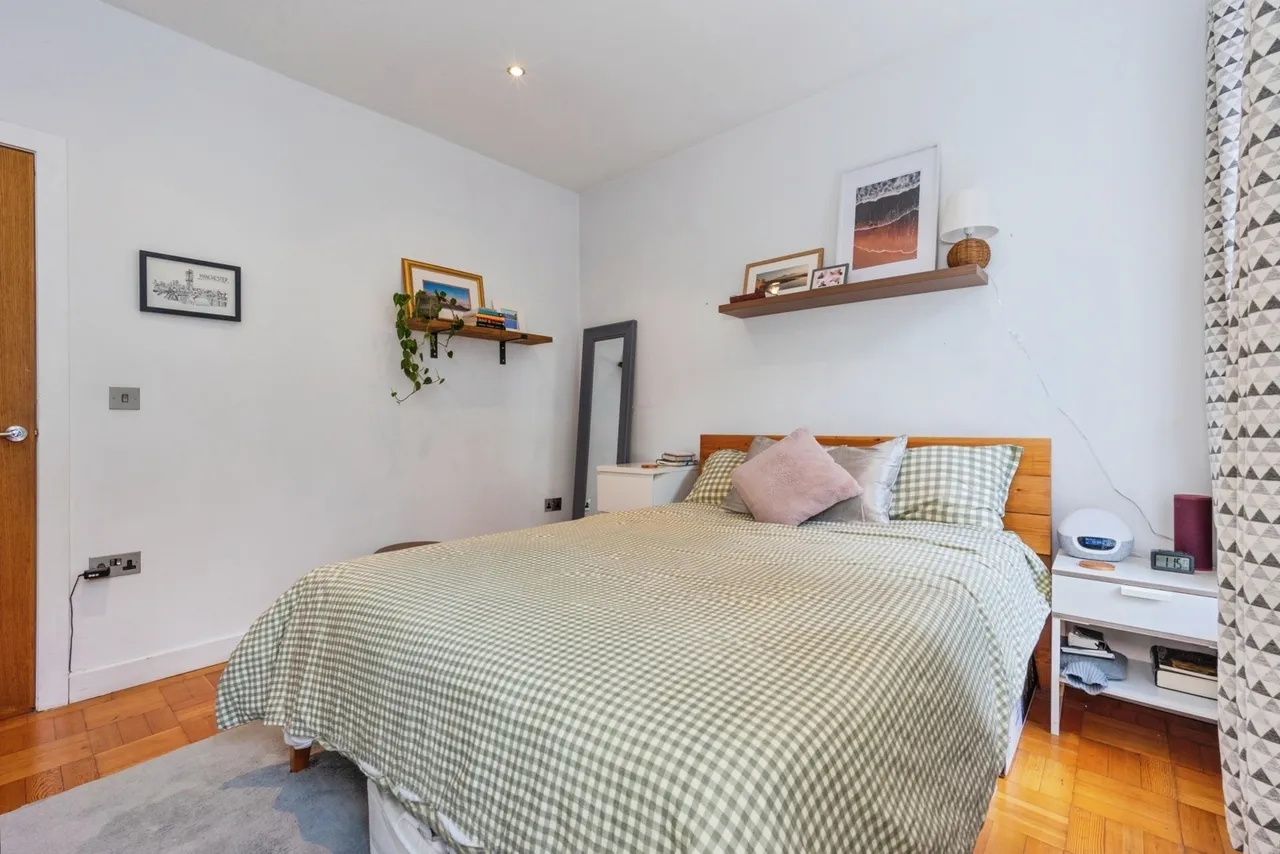 Alexandra Road South, Whalley Range, Manchester, M16, photo 8
