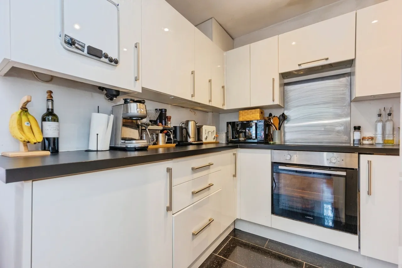 Alexandra Road South, Whalley Range, Manchester, M16, photo 6