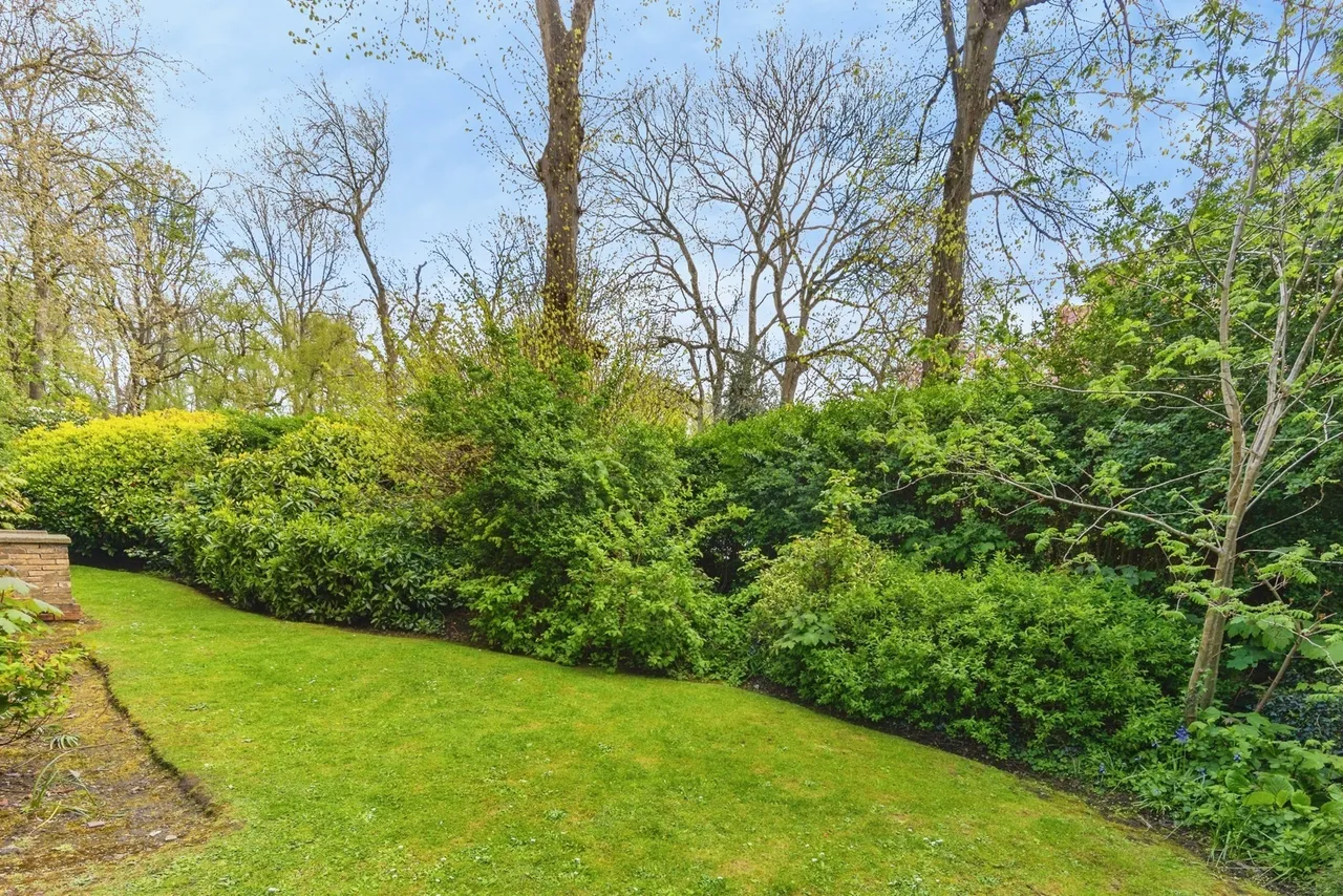 Alexandra Road South, Whalley Range, Manchester, M16, photo 13