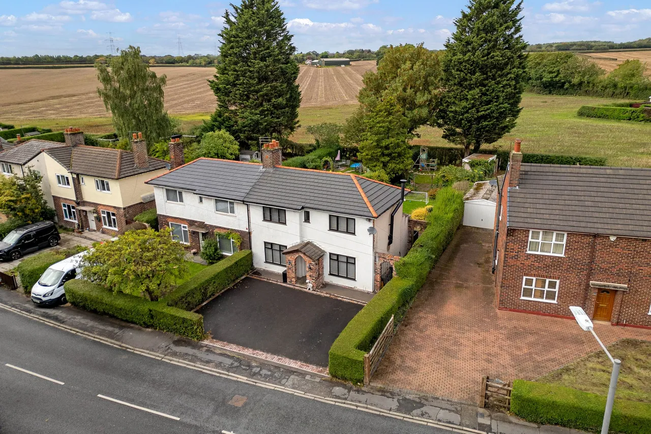 3 bed house for sale — Mill Lane, Widnes, Widnes, WA8 3UU