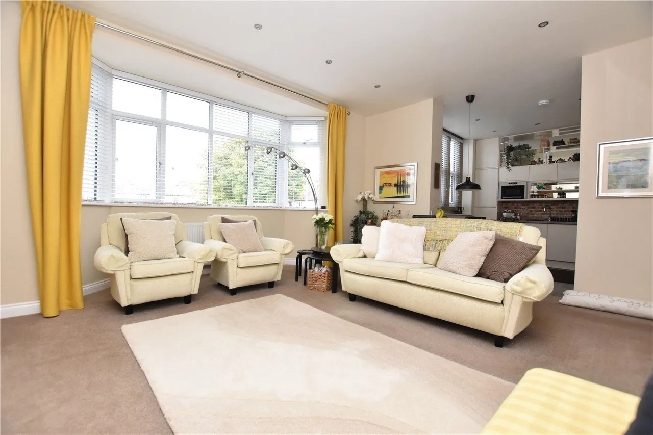 Kirkgate, Birstall, WF17, photo 2