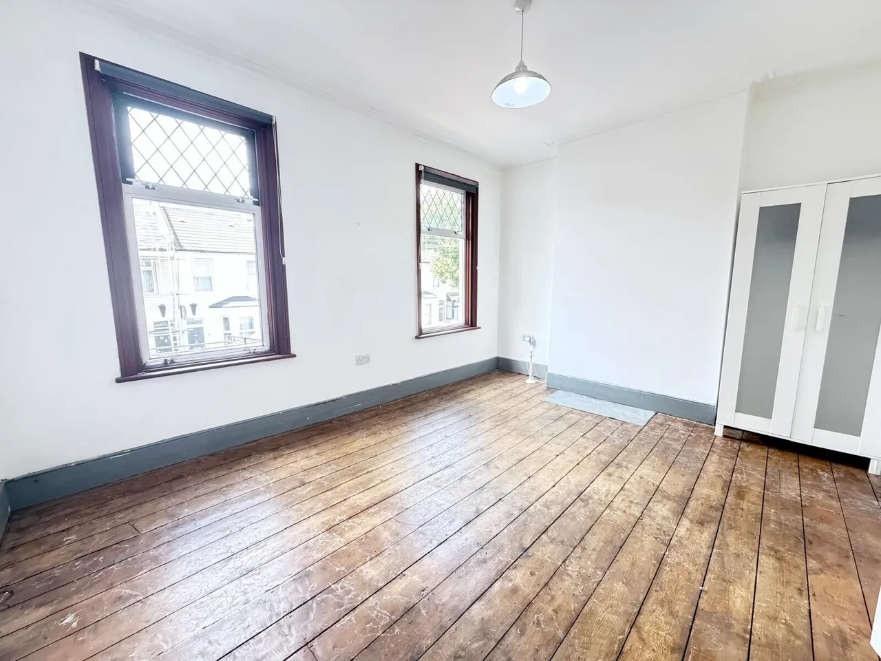 Norfolk Road, East Ham E6, photo 16