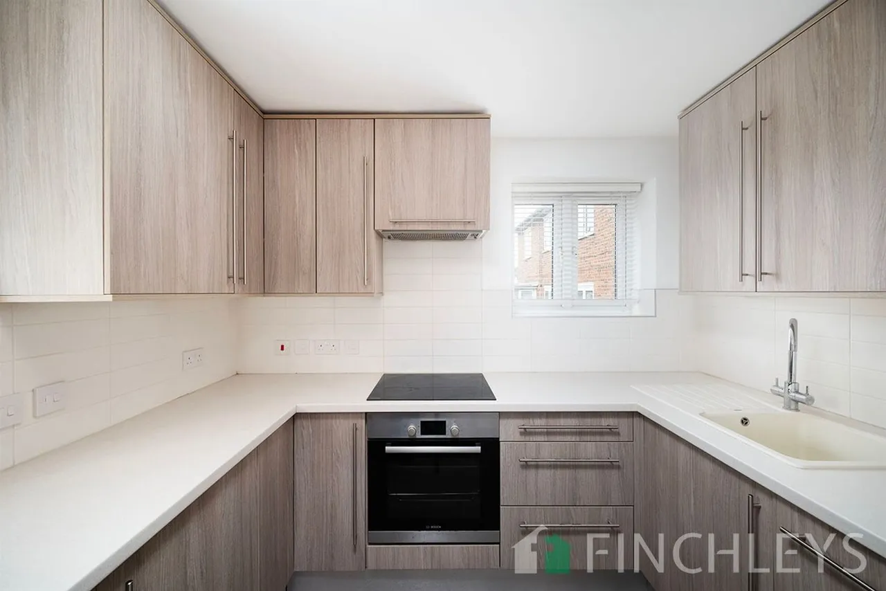 Torrington Park, Malvern Lodge Torrington Park, N12, photo 6