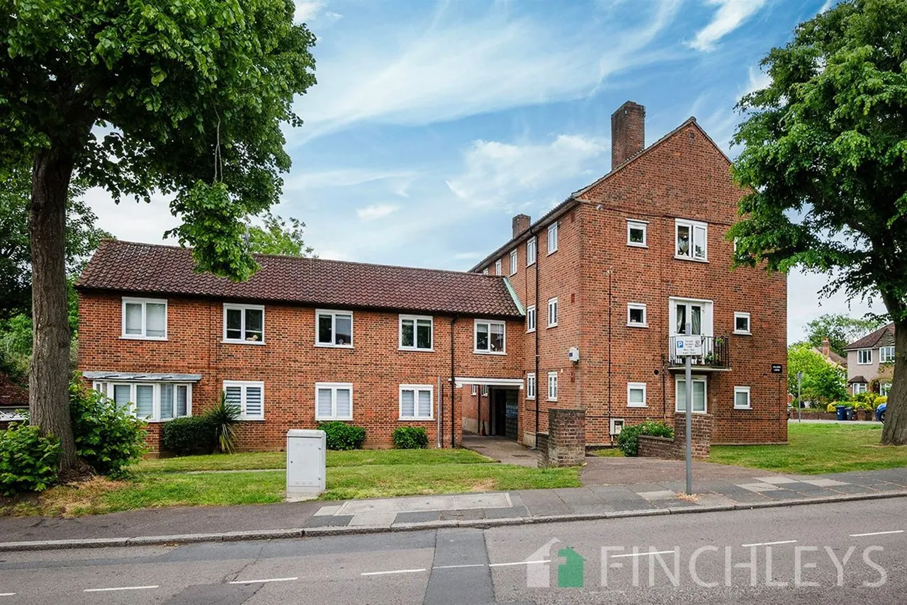 1 bed flat for sale, Torrington Park, Malvern Lodge Torrington Park, N12