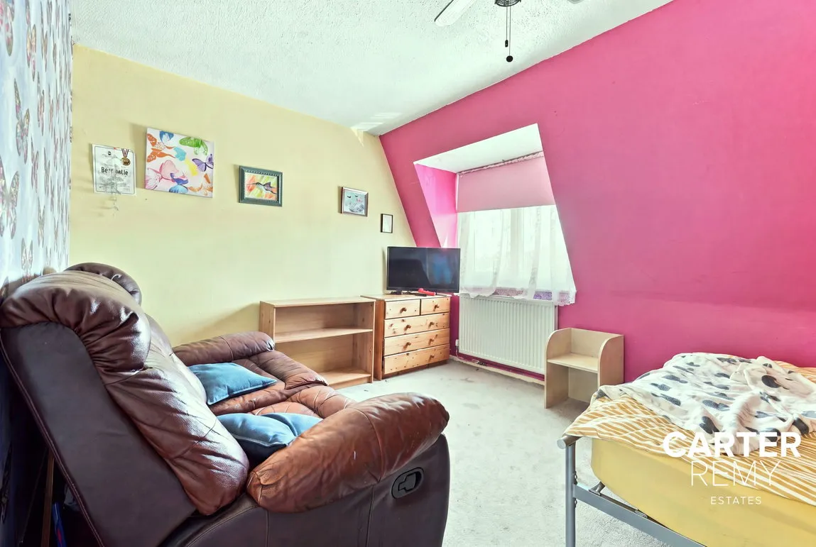 Saladin Drive, Purfleet, RM19 1QF, photo 14