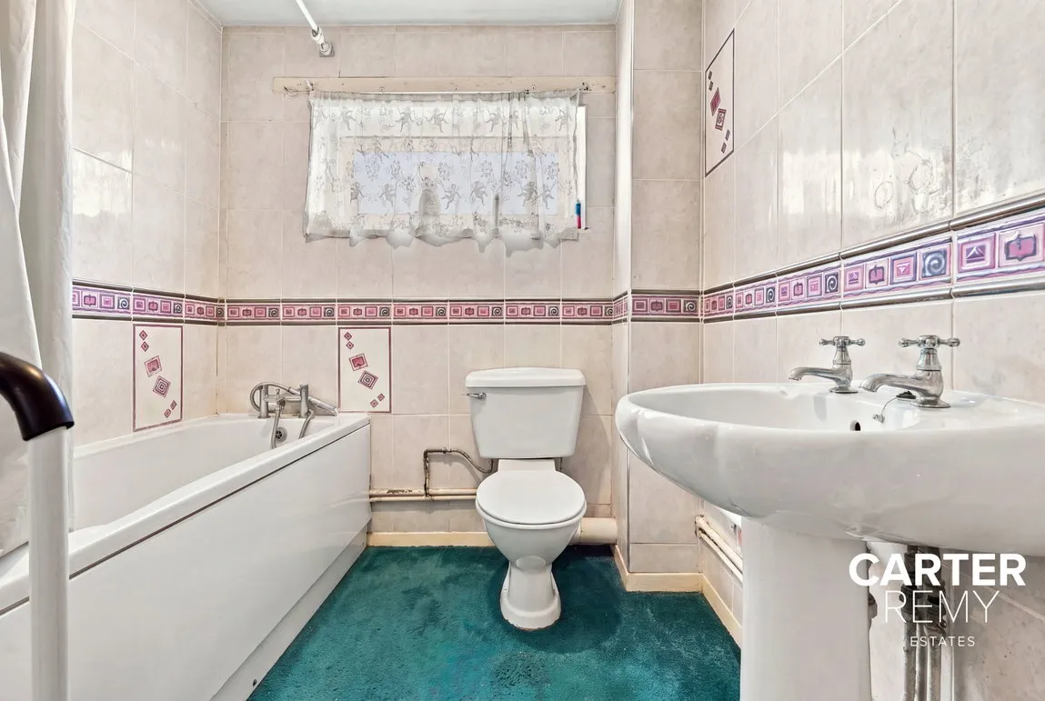 Saladin Drive, Purfleet, RM19 1QF, photo 16