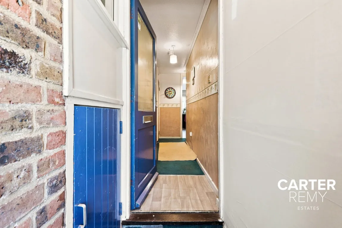 Saladin Drive, Purfleet, RM19 1QF, photo 5