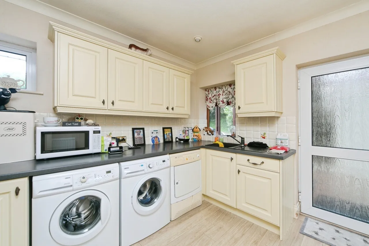Llanystumdwy, Criccieth, LL52, photo 5