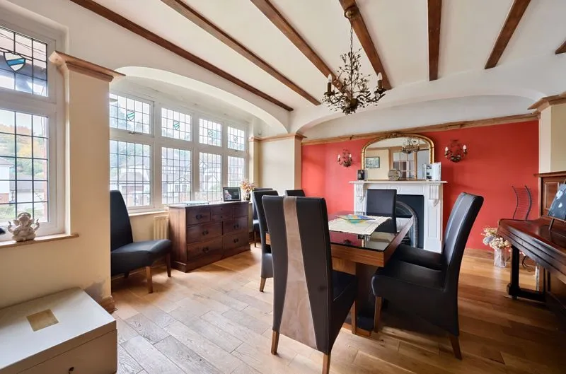 Woodcote Valley Road, Purley CR8 3BE, photo 5