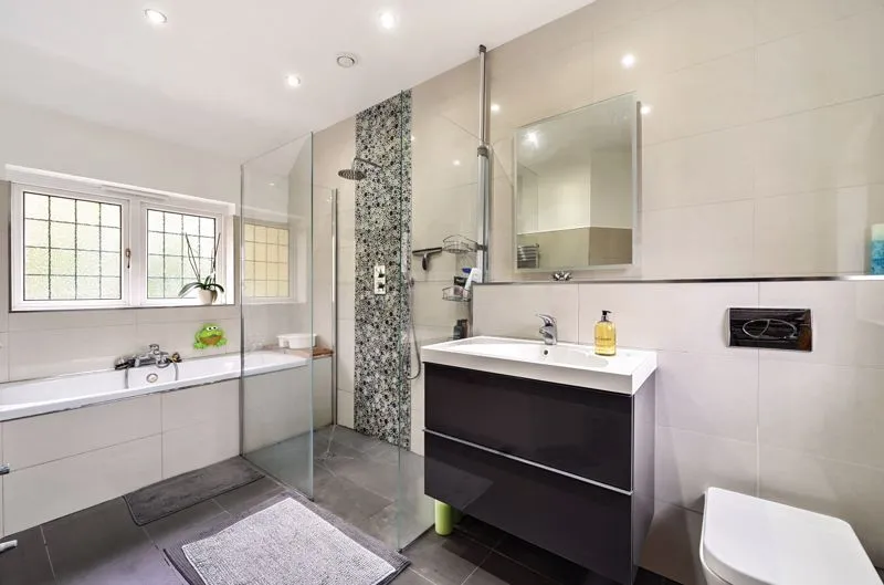 Woodcote Valley Road, Purley CR8 3BE, photo 15