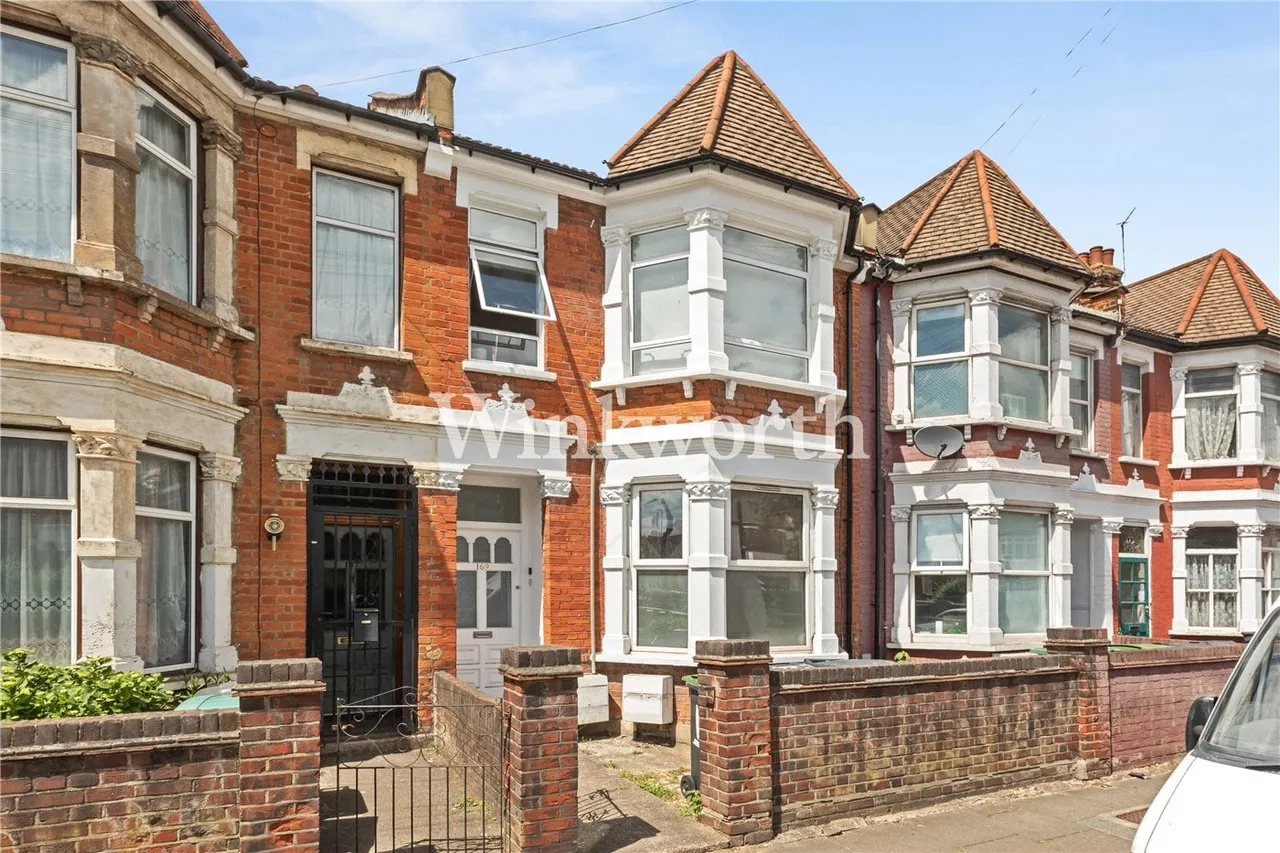 2 bed flat to rent, Westbury Avenue, London, N22