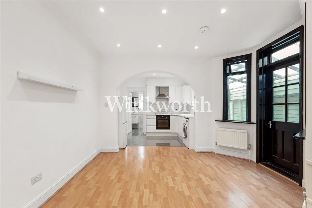 Westbury Avenue, London, N22, photo 2