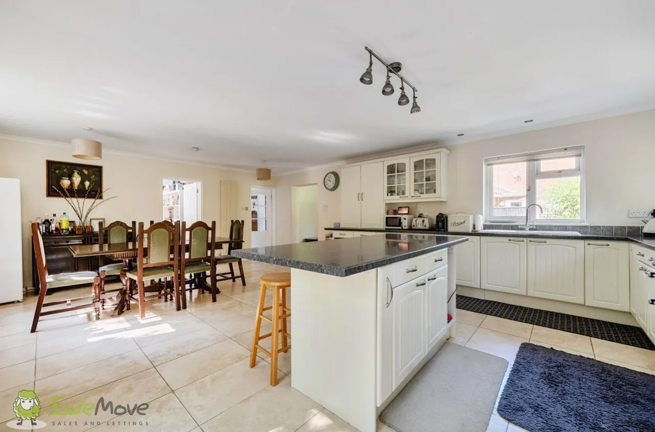 Hamble Drive, Tadley, RG26, photo 5