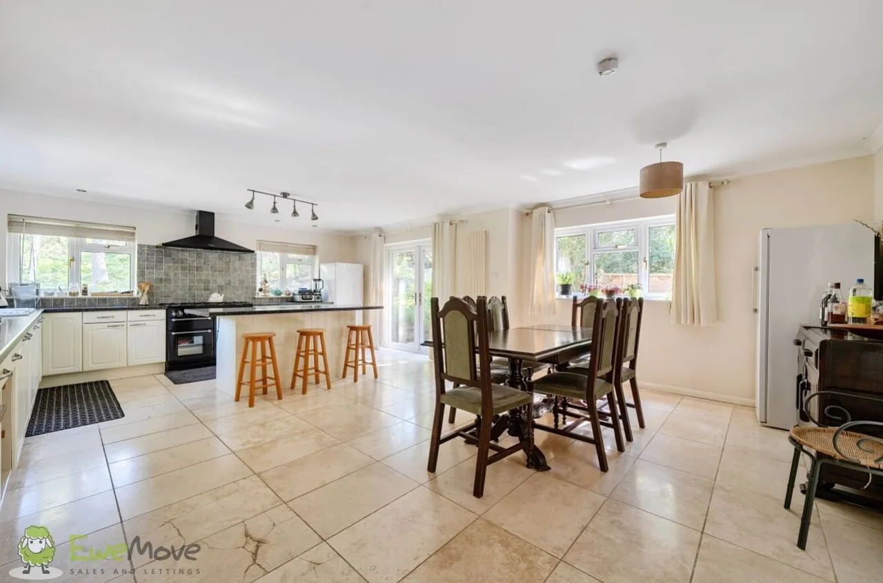 Hamble Drive, Tadley, RG26, photo 3