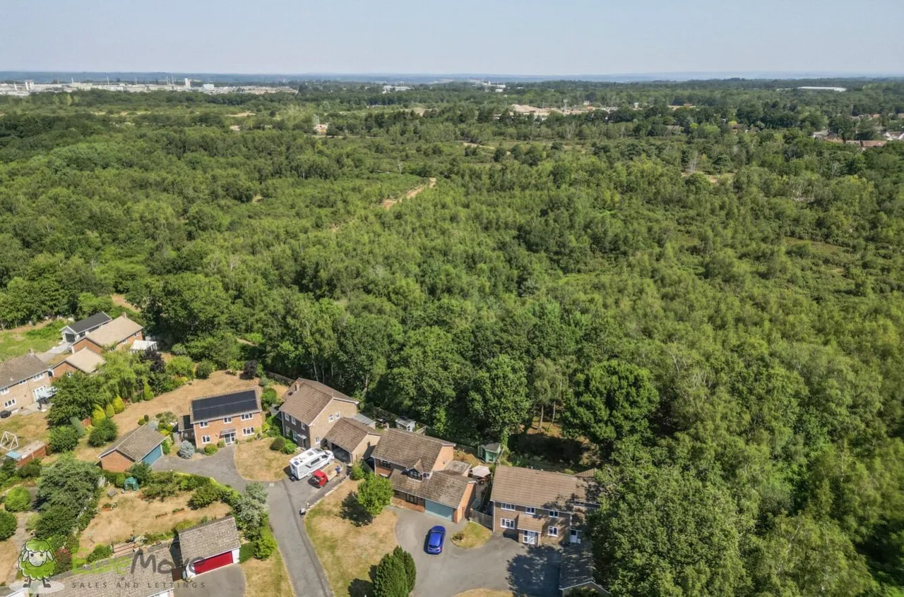 Hamble Drive, Tadley, RG26, photo 2